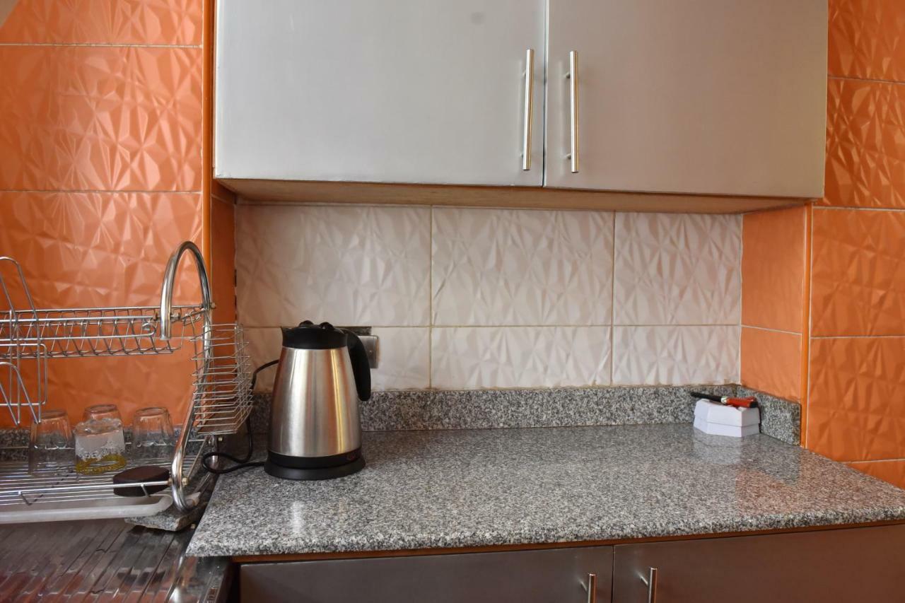 קהיר Two-Bedroom Apartment At Mohamed Farid Street מראה חיצוני תמונה
