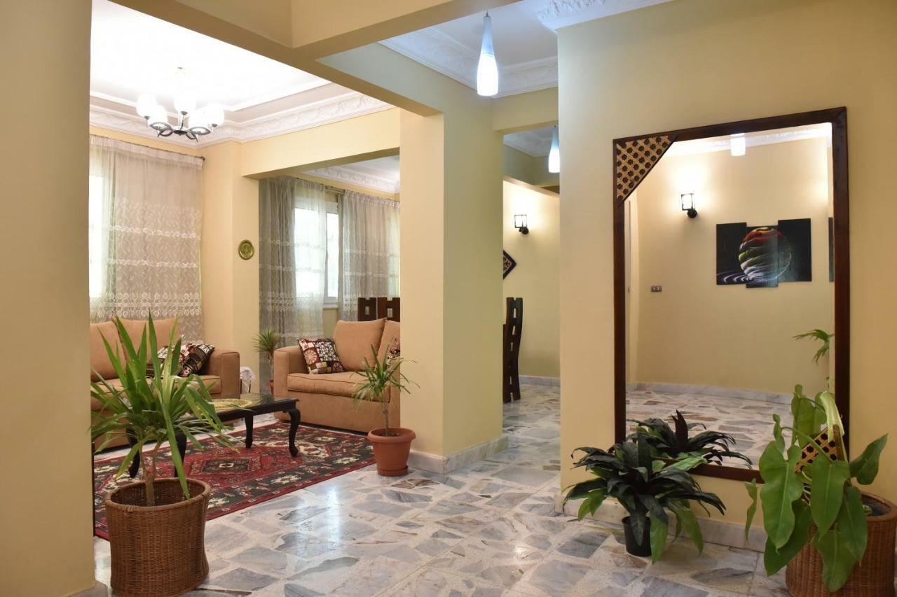 קהיר Two-Bedroom Apartment At Mohamed Farid Street מראה חיצוני תמונה