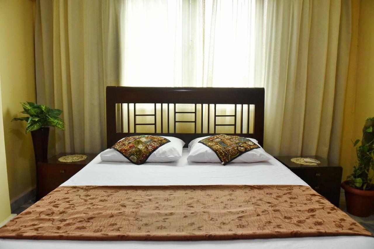 קהיר Two-Bedroom Apartment At Mohamed Farid Street מראה חיצוני תמונה