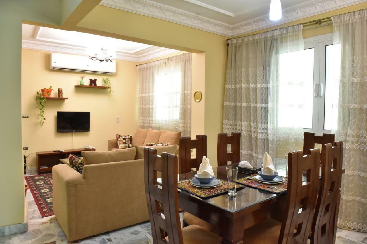 קהיר Two-Bedroom Apartment At Mohamed Farid Street מראה חיצוני תמונה