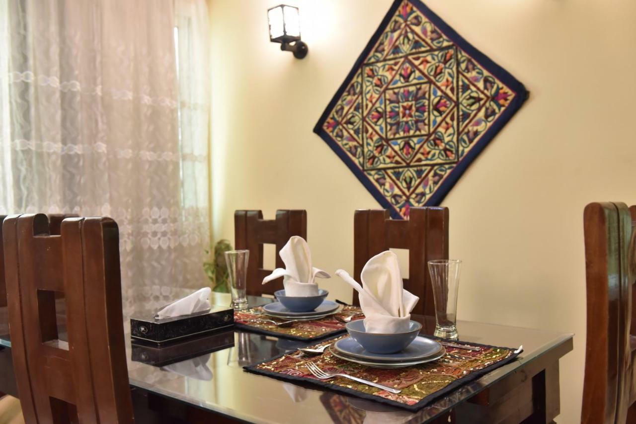 קהיר Two-Bedroom Apartment At Mohamed Farid Street מראה חיצוני תמונה